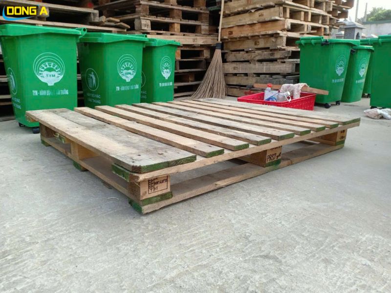 Pallet Gỗ Cũ 1100x1300x120mm – Chắc Chắn, Giá Rẻ, Giao Nhanh Toàn Quốc