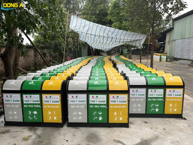 Giao hàng Thùng rác thép 3 ngăn ngoài trời tại Khách sạn