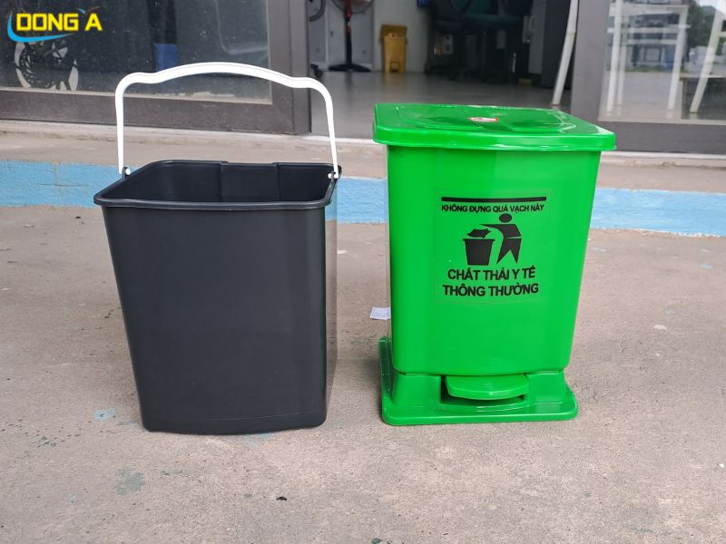 Quai xác lõi đựng rác rất tiện lợi