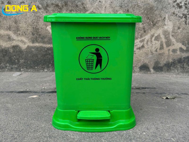 Thùng rác y tế 30l đạp chân giá rẻ