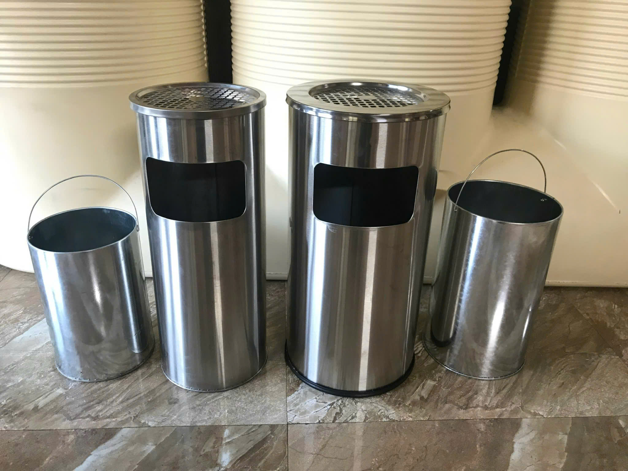 Thùng rác Inox