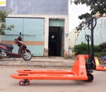 Xe nâng tay 2 tấn