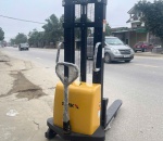 Xe nâng điện đứng lái 1500kg Staxx