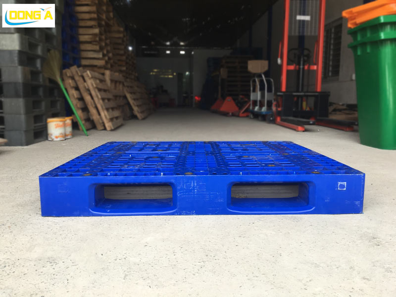 pallet-go-hay-nhua5