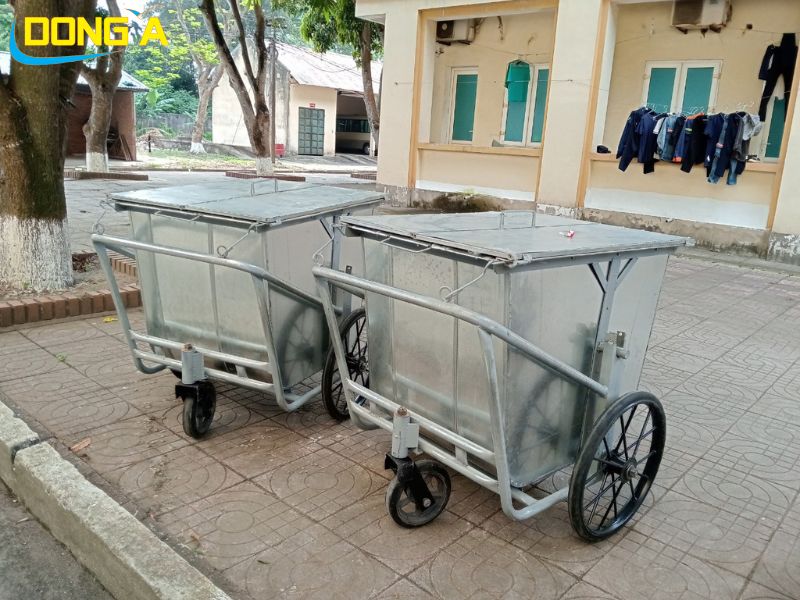 xe gom rác tôn 500l tại Bệnh viện